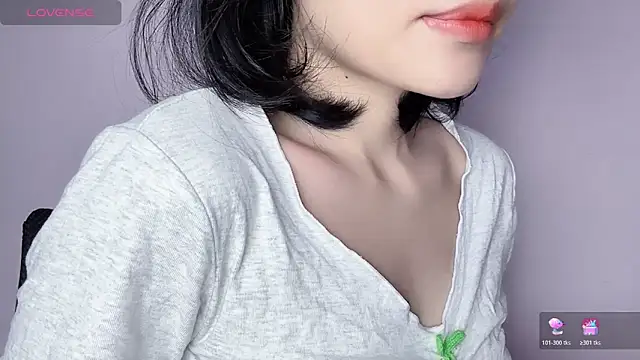 Baenee online show from October 30, 5:24 pm