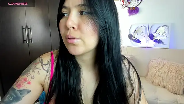 AilynRed online show from May 3, 2:28 am