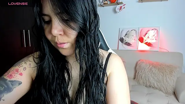AilynRed online show from May 5, 3:58 am
