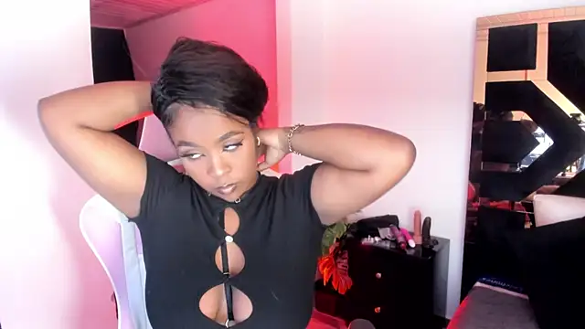 AlishaRogerrs online show from February 7, 7:17 pm