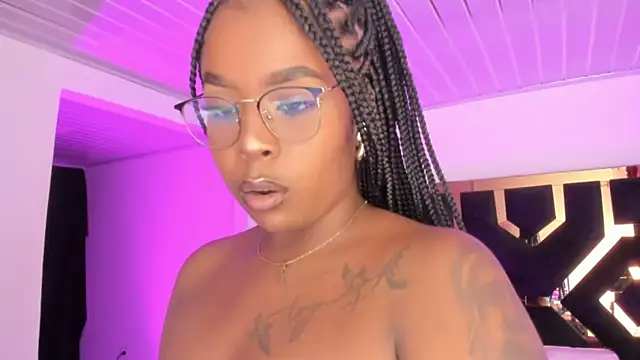 AlishaRogerrs online show from March 6, 10:26 pm