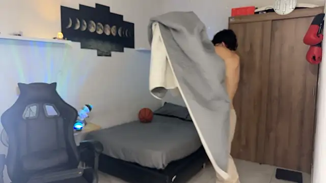 Kisan Smith online show from February 23, 3:48 am