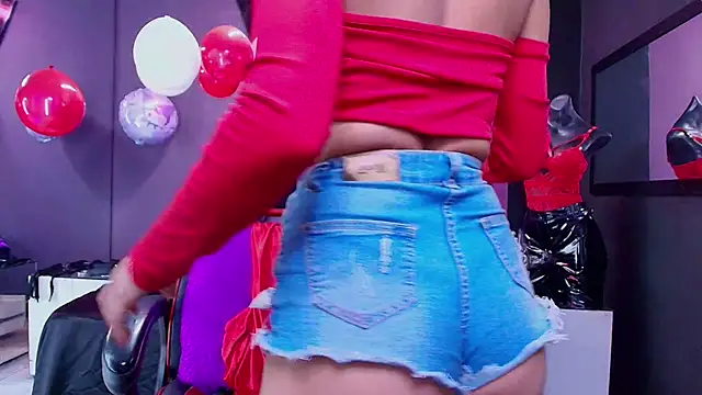 Juliet Nasty online show from February 14, 6:51 pm