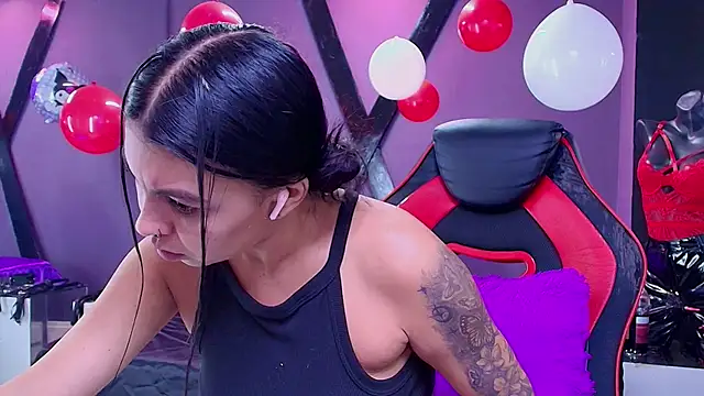 Juliet Nasty online show from February 17, 12:48 pm