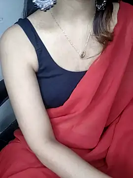 Snapshot of Leeeezzzz_roy chatting on December 2, 7:09 pm Leeeezzzz roy online show from December 2, 7:09 pm