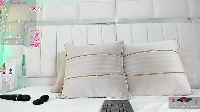Snapshot of 1m_Joel chatting on March 8, 8:33 am 1m Joel online show from March 8, 8:33 am