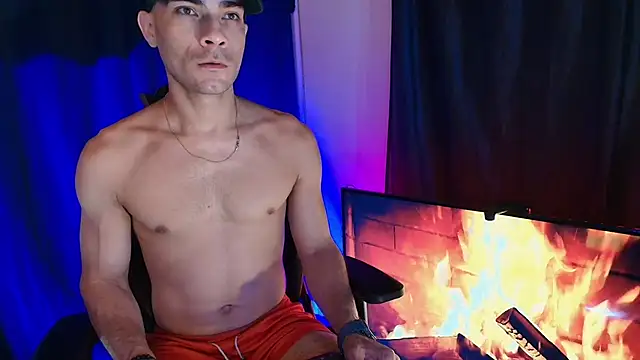 sexyboycolombi4 online show from April 13, 3:12 am