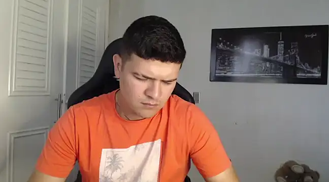 Plug Control online show from January 17, 2:39 pm