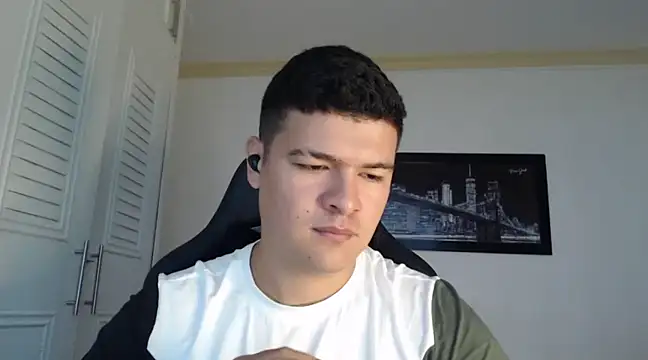 Plug Control online show from January 29, 1:07 pm