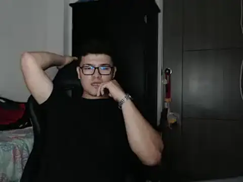 Plug Control online show from February 26, 8:33 pm