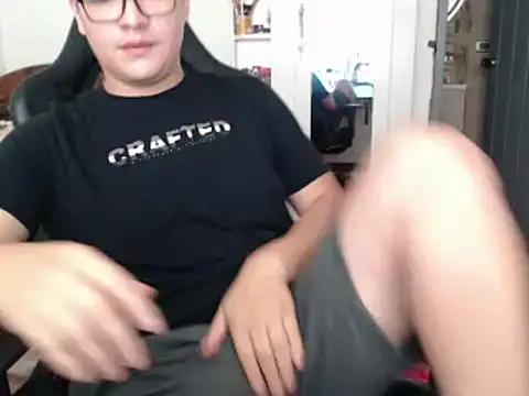 Plug Control online show from March 19, 4:34 pm