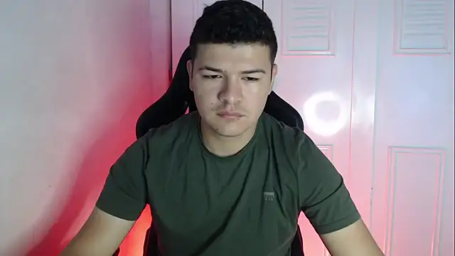 Plug Control online show from September 10, 1:44 pm