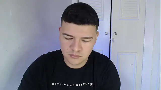 Plug Control online show from October 12, 3:22 pm