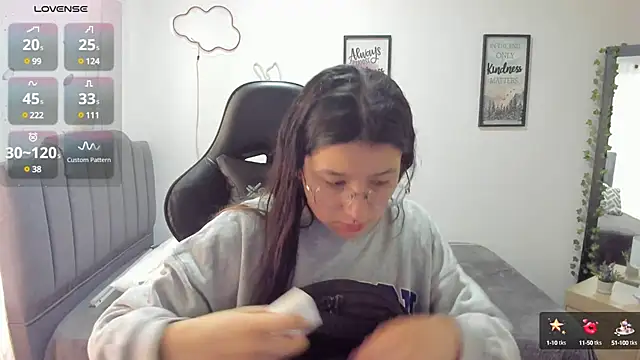 Amy joones online show from January 8, 12:58 pm