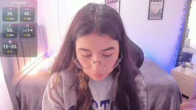 Amy joones online show from January 8, 4:00 pm