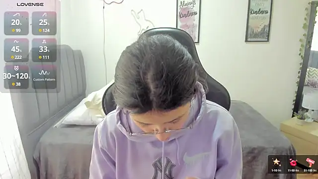 Amy joones online show from January 13, 1:28 pm