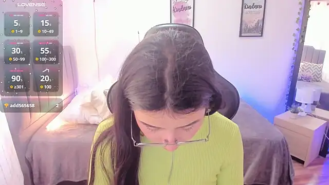 Amy joones online show from January 13, 4:30 pm