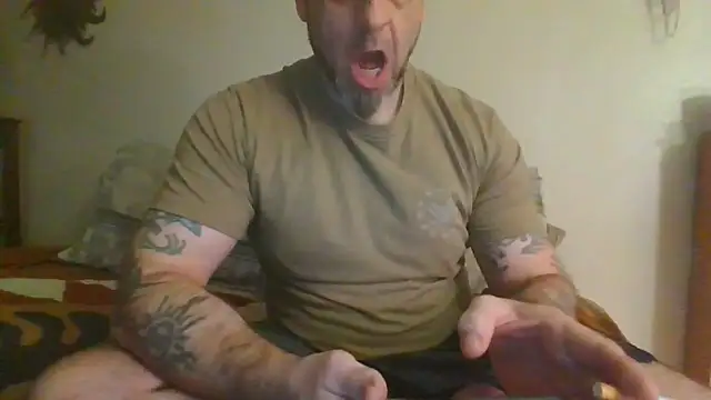 Snapshot of sammy_sin chatting on January 18, 2:32 pm sammy sin online show from January 18, 2:32 pm