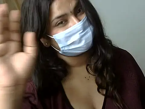 cutelady65 online show from May 1, 7:40 pm