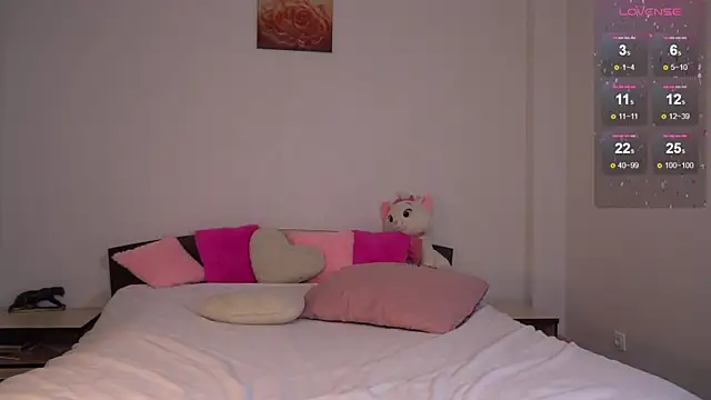 Snapshot of Arielgrace chatting on December 18, 2:45 pm Arielgrace online show from December 18, 2:45 pm