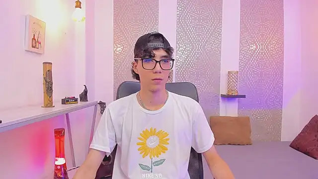 Nikolay Gregori online show from October 16, 4:13 am