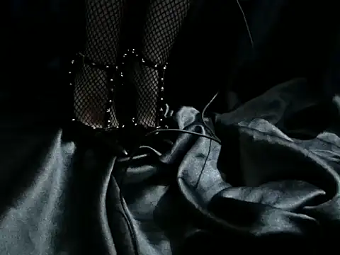 Snapshot of AshleyEasyFry chatting on February 13, 4:47 pm AshleyEasyFry online show from February 13, 4:47 pm