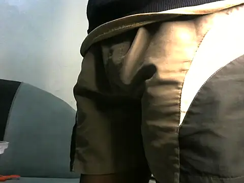 Snapshot of bigbumb001 chatting on January 31, 9:37 pm bigbumb001 online show from January 31, 9:37 pm