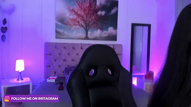 Julianaa Castro  online show from January 29, 11:41 am