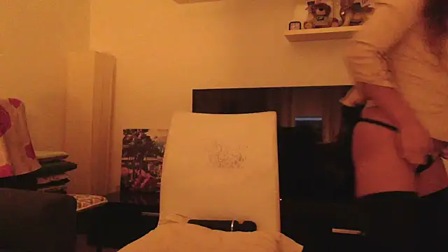 fragrance72 online show from October 4, 5:16 am