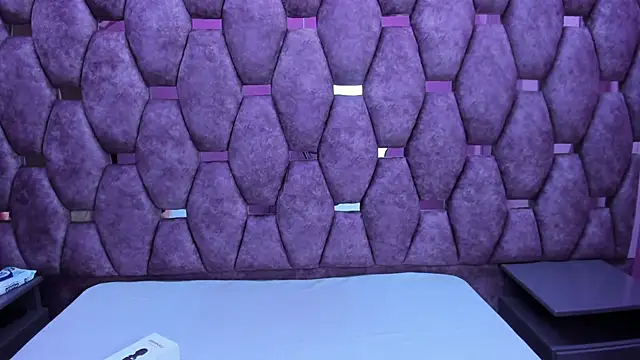 Snapshot of AlaSmith chatting on October 5, 1:59 am AlaSmith online show from October 5, 1:59 am