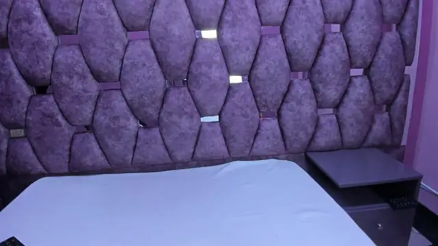 Snapshot of AlaSmith chatting on October 28, 2:15 am AlaSmith online show from October 28, 2:15 am