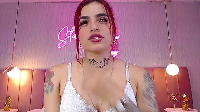 valeriee millerr  online show from December 13, 7:32 pm