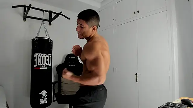 Snapshot of dan01_ chatting on December 16, 8:14 pm dan01 online show from December 16, 8:14 pm