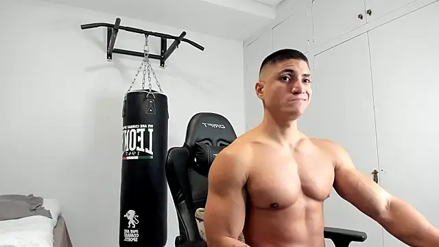 Snapshot of dan01_ chatting on February 4, 6:25 pm dan01 online show from February 4, 6:25 pm