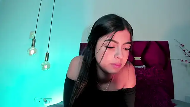 Snapshot of SiennaVidaal chatting on January 14, 9:09 pm SiennaVidaal online show from January 14, 9:09 pm