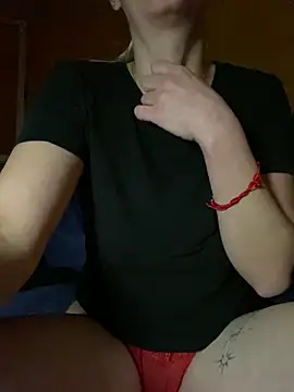 Snapshot of ToAnWTW chatting on October 24, 7:10 pm ToAnWTW online show from October 24, 7:10 pm