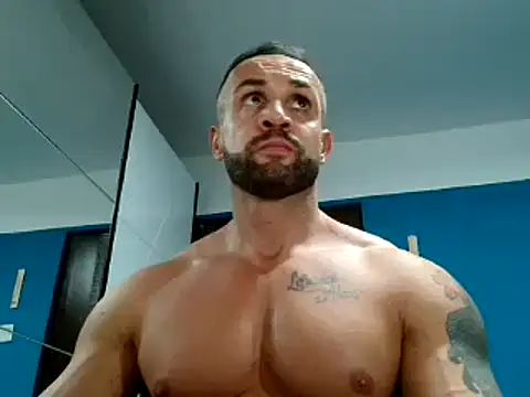 Magnificmuscles89 online show from December 16, 9:52 pm
