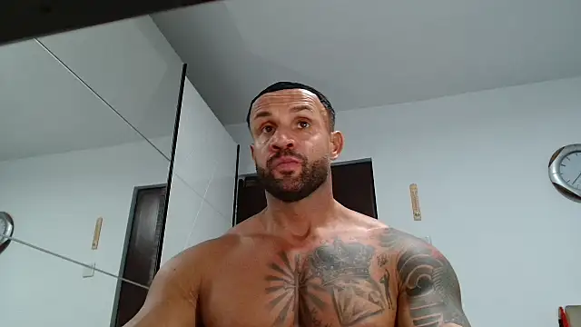 Magnificmuscles89 online show from May 7, 10:37 pm