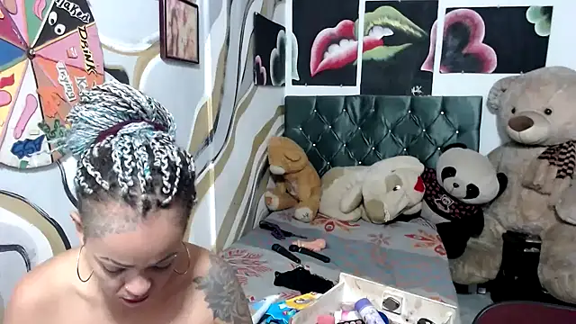 Snapshot of manzanahot9 chatting on October 27, 11:36 am manzanahot9 online show from October 27, 11:36 am