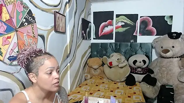 Snapshot of manzanahot9 chatting on January 6, 6:55 pm manzanahot9 online show from January 6, 6:55 pm