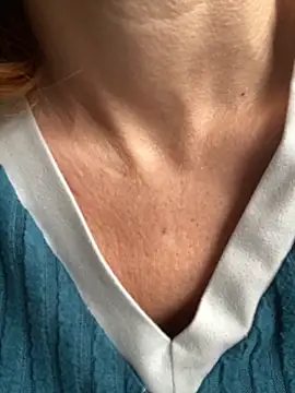 AnnikaRose online show from October 23, 7:07 am