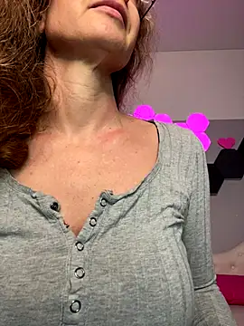 AnnikaRose online show from December 21, 6:20 am