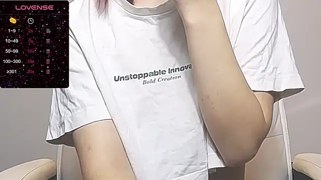 Snapshot of RRUUBBYYY chatting on October 29, 7:43 am RRUUBBYYY online show from October 29, 7:43 am