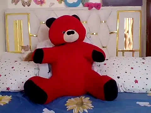 Pretty vw online show from February 3, 12:14 pm