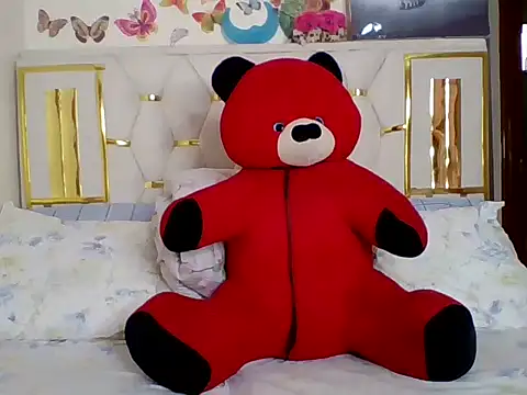 Pretty vw online show from February 12, 3:16 pm