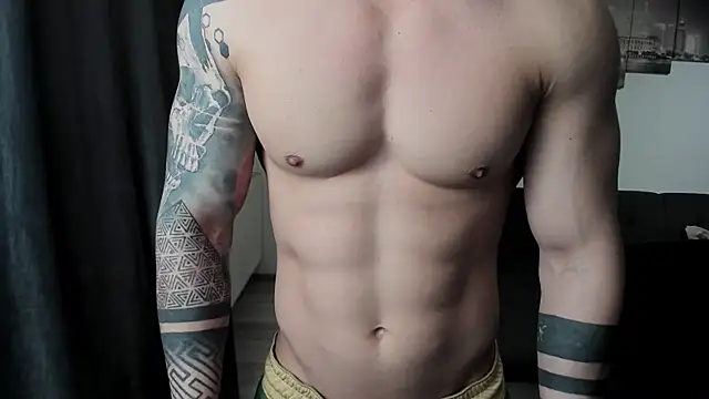 Snapshot of Richarddarell1 chatting on March 11, 6:41 am Richarddarell1 online show from March 11, 6:41 am