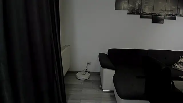 Snapshot of Richarddarell1 chatting on March 20, 6:51 am Richarddarell1 online show from March 20, 6:51 am