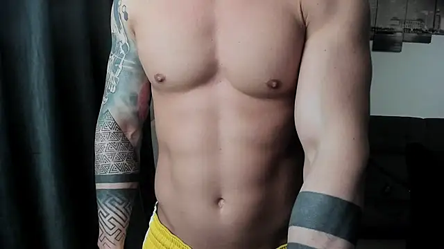 Snapshot of Richarddarell1 chatting on April 2, 5:49 am Richarddarell1 online show from April 2, 5:49 am