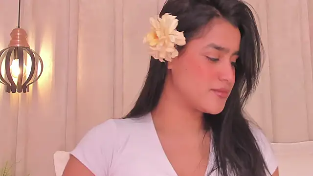 Snapshot of bonniekim_ chatting on February 2, 1:19 pm bonniekim online show from February 2, 1:19 pm