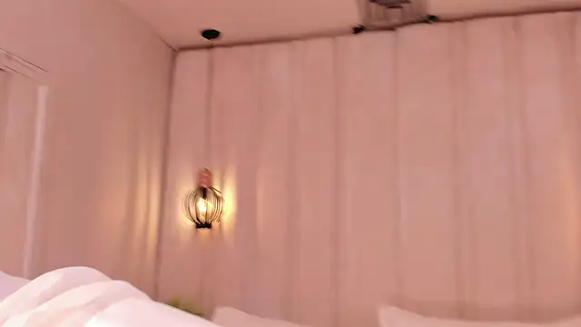 Snapshot of bonniekim_ chatting on February 5, 2:48 pm bonniekim online show from February 5, 2:48 pm